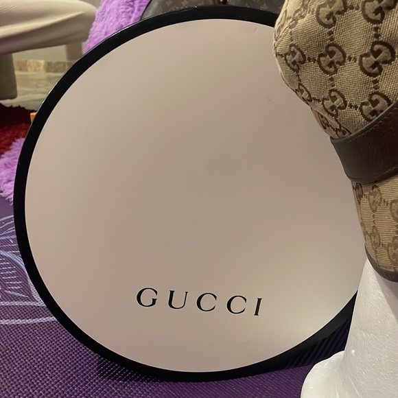 💯 Authentic GG canvas bucket hat - Picture 3 of 7